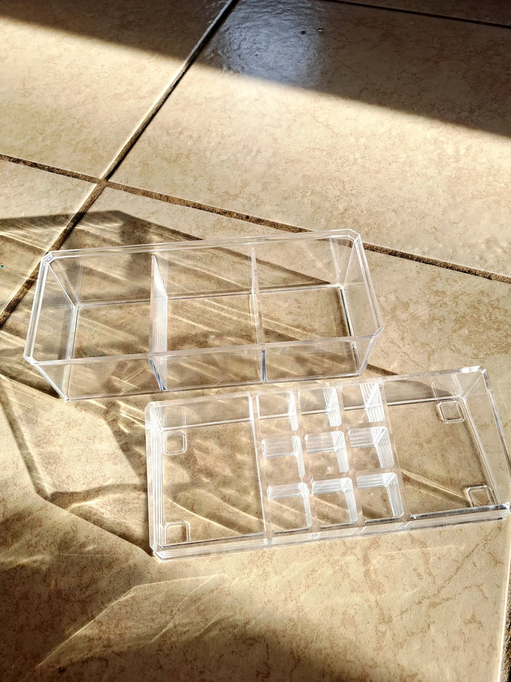 Clear Acrylic Makeup & Desk Organizer Tray - Transparent Storage for Cosmetics